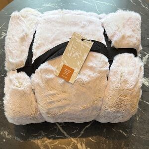 NWT West Elm Chinchilla Oversized faux fur throw